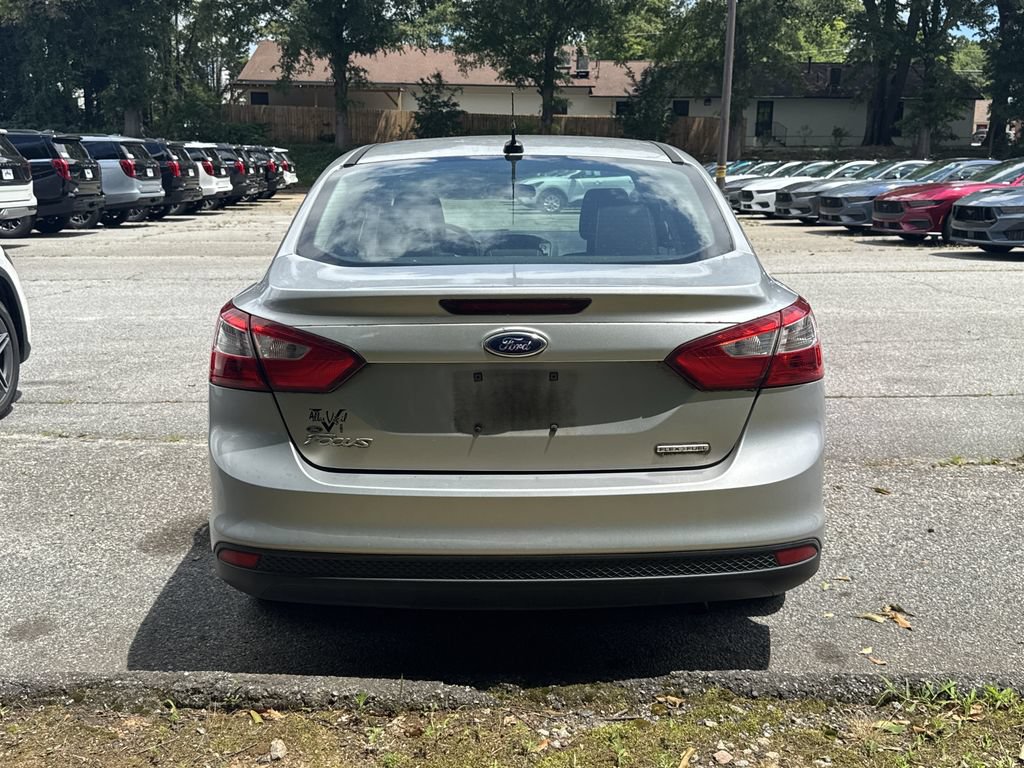 Used 2013 Ford Focus S FWD image 4