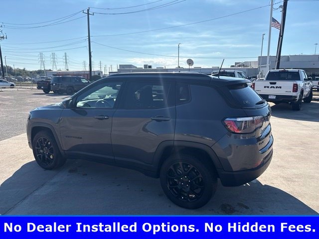 Used 2024 Jeep Compass Latitude w/ Altitude Special Edition AWD/4WD image 5