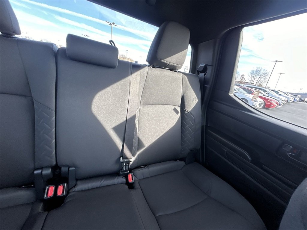 Used 2025 Toyota Tacoma SR image 15