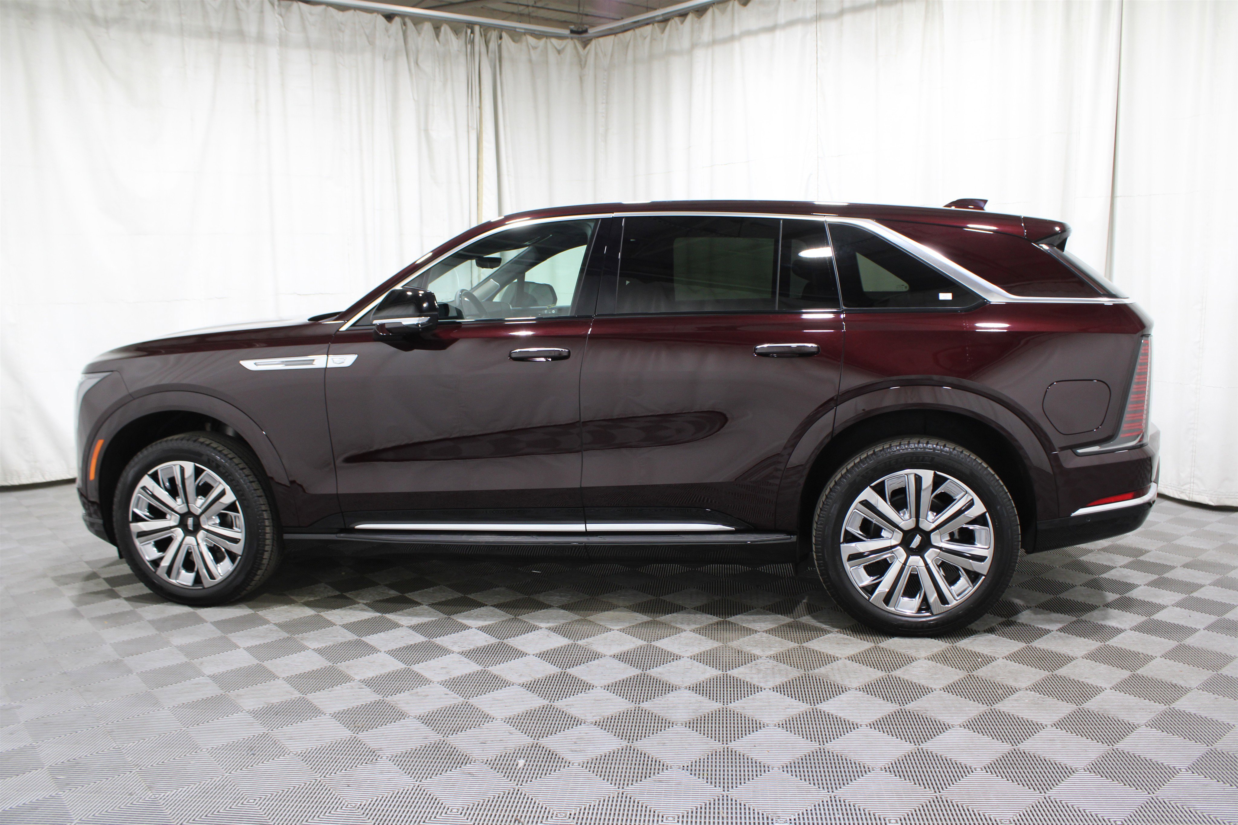 New 2026 Cadillac Escalade IQ Luxury 2 w/ LPO, Radiant Package image 36