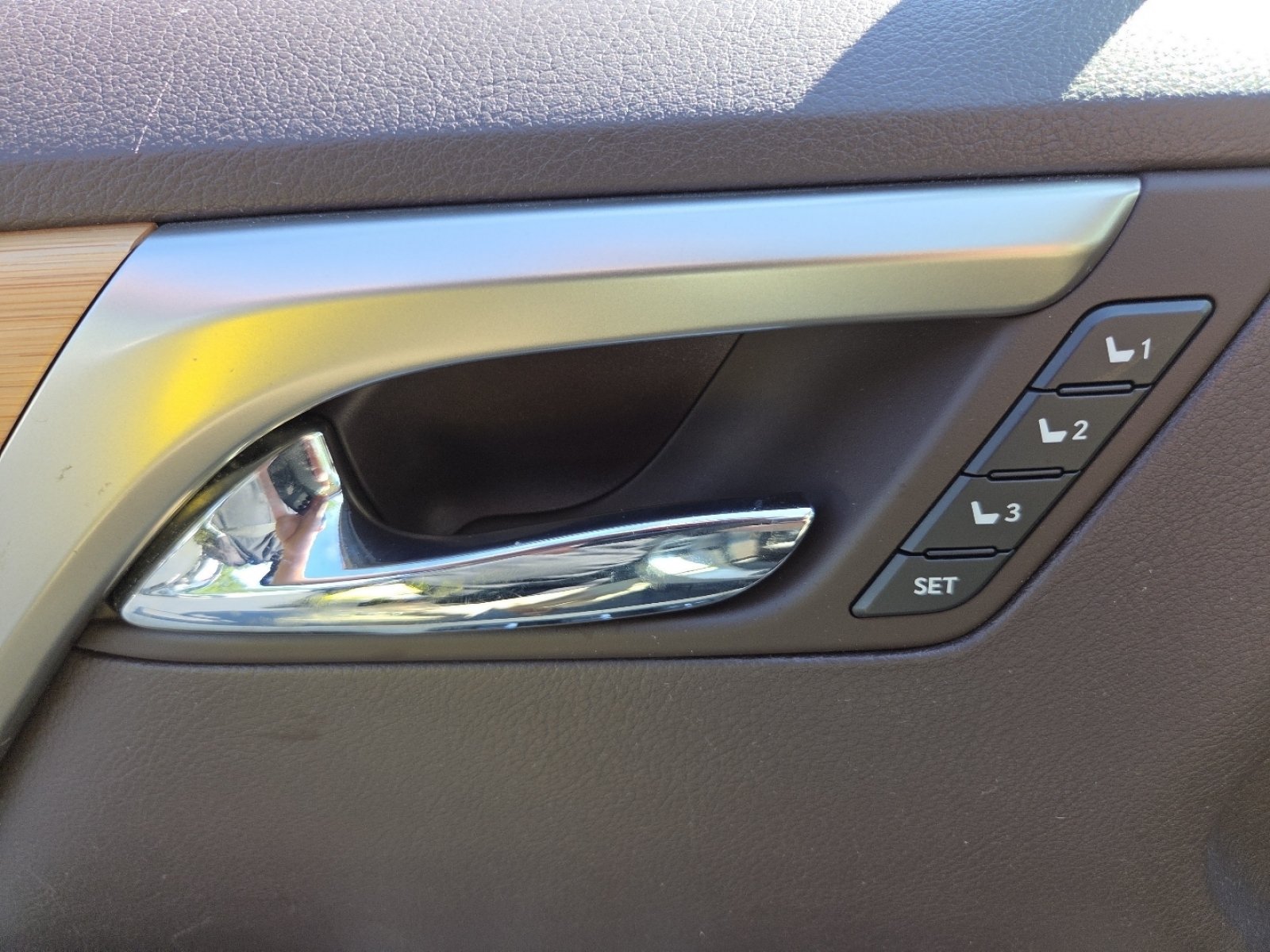 Used 2019 Lexus RX 350 AWD w/ Navigation Package image 17