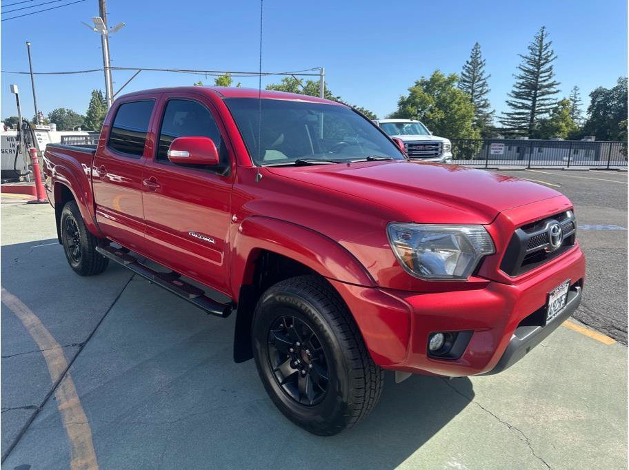 Used 2014 Toyota Tacoma PreRunner w/ Convenience Package RWD image 3