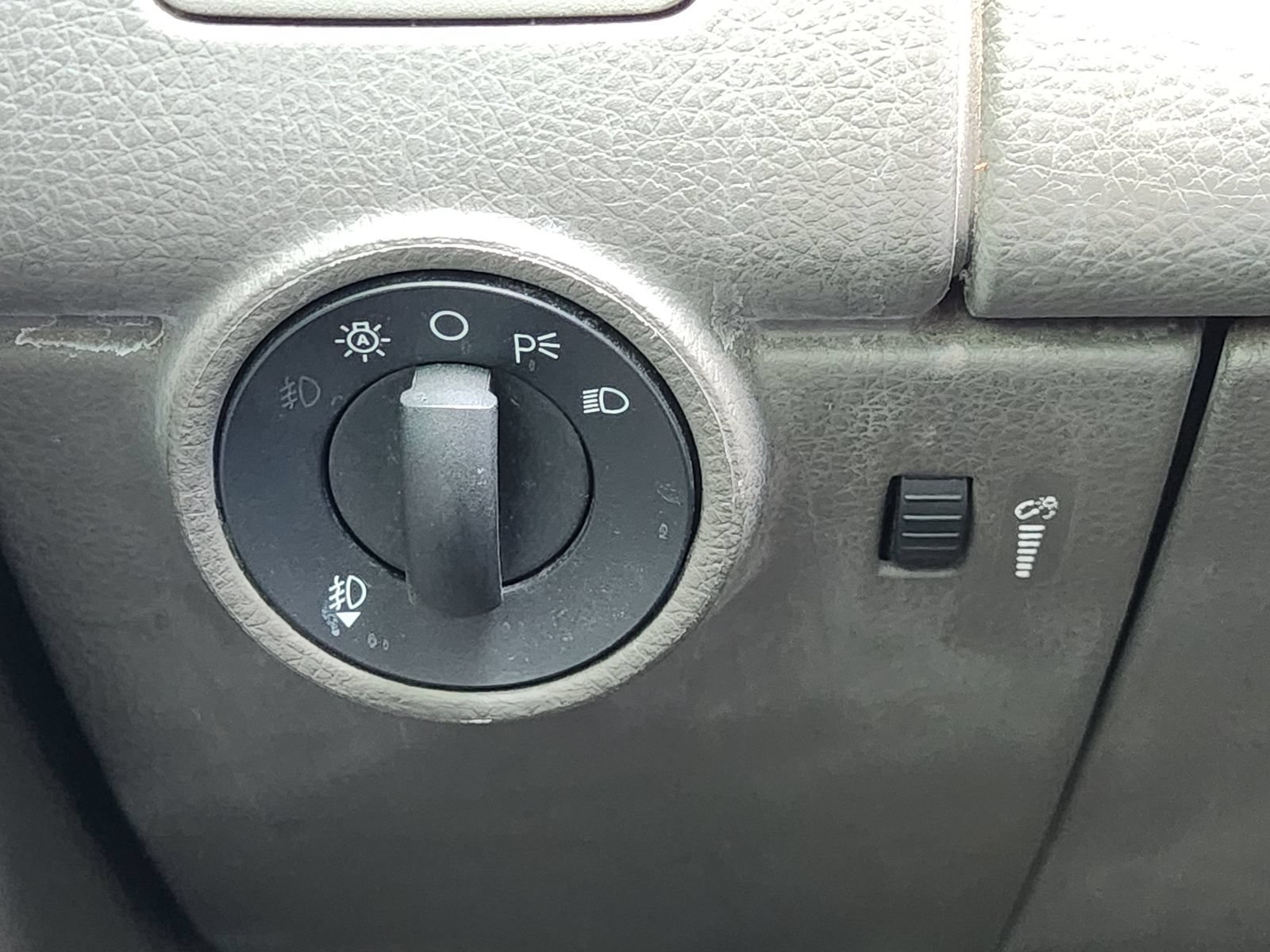 Used 2009 Ford Edge Limited FWD image 24