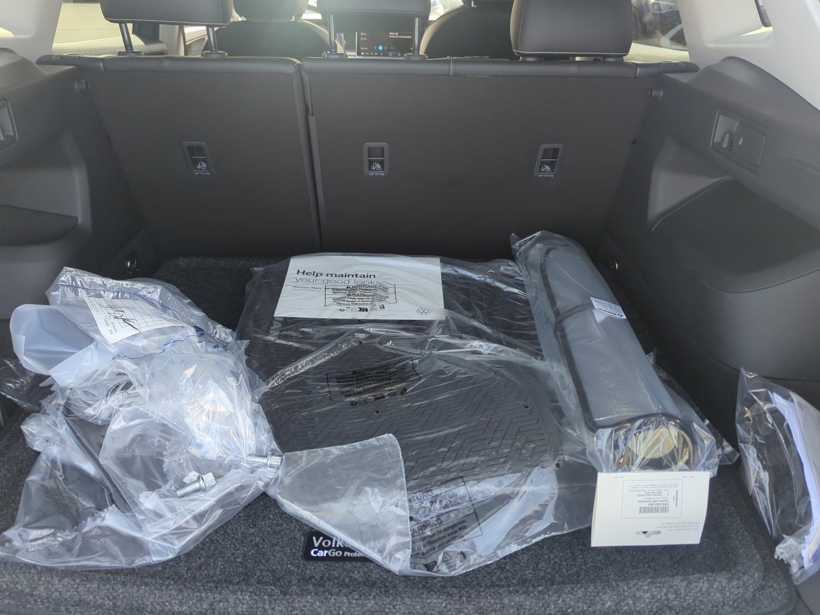 New 2025 Volkswagen Tiguan SE image 29