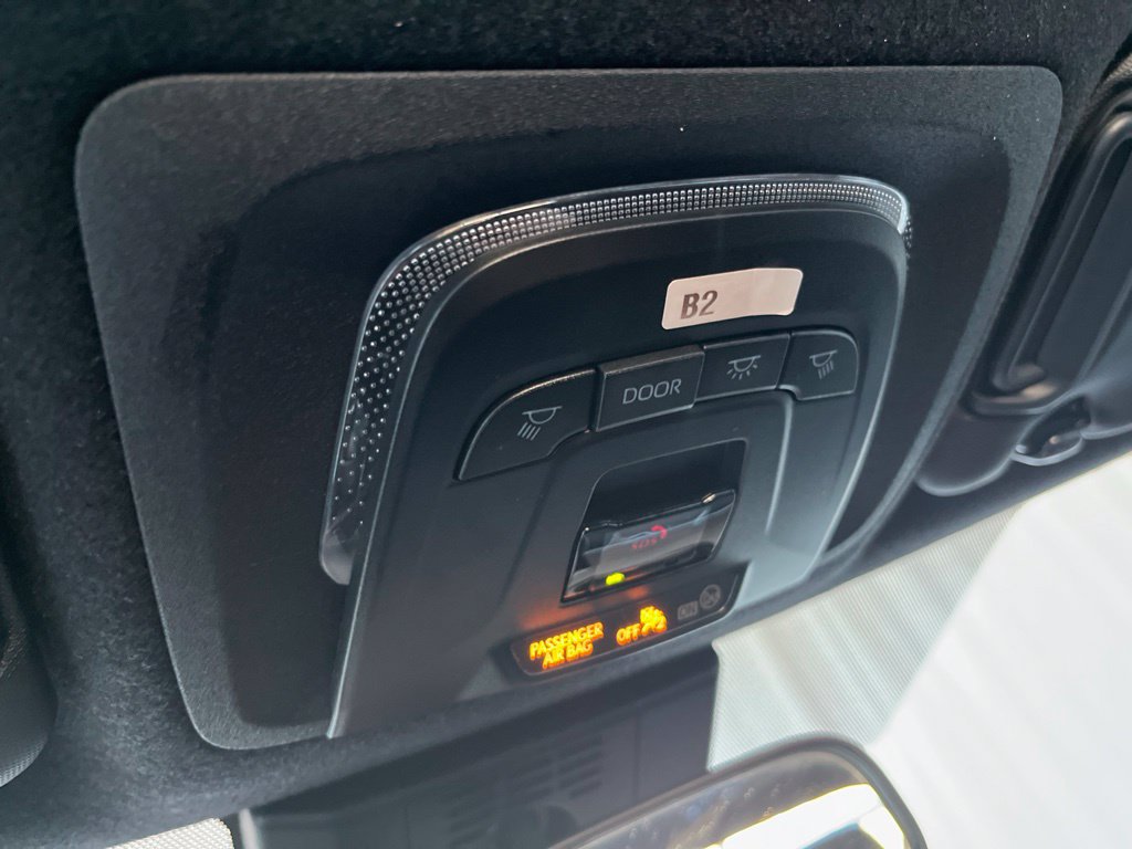 Used 2026 Toyota Corolla SE FWD image 17