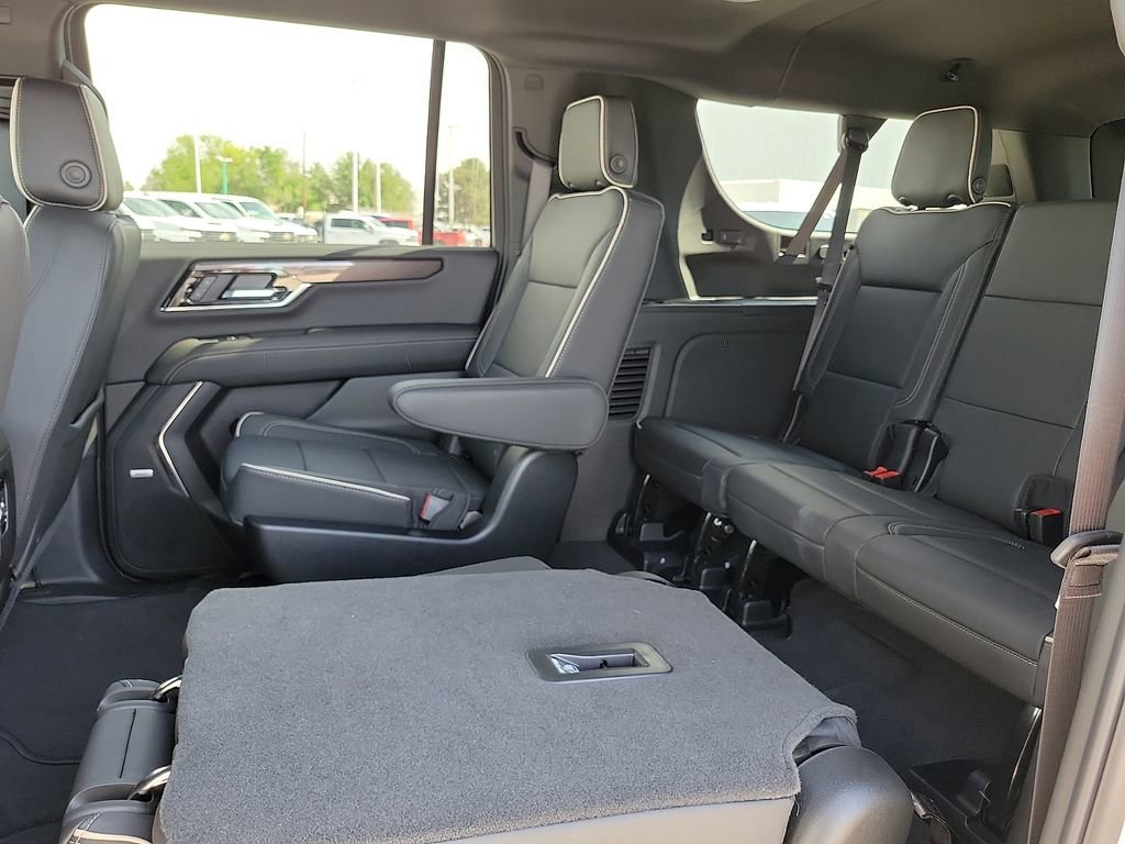 New 2026 GMC Yukon XL Elevation AWD/4WD image 16