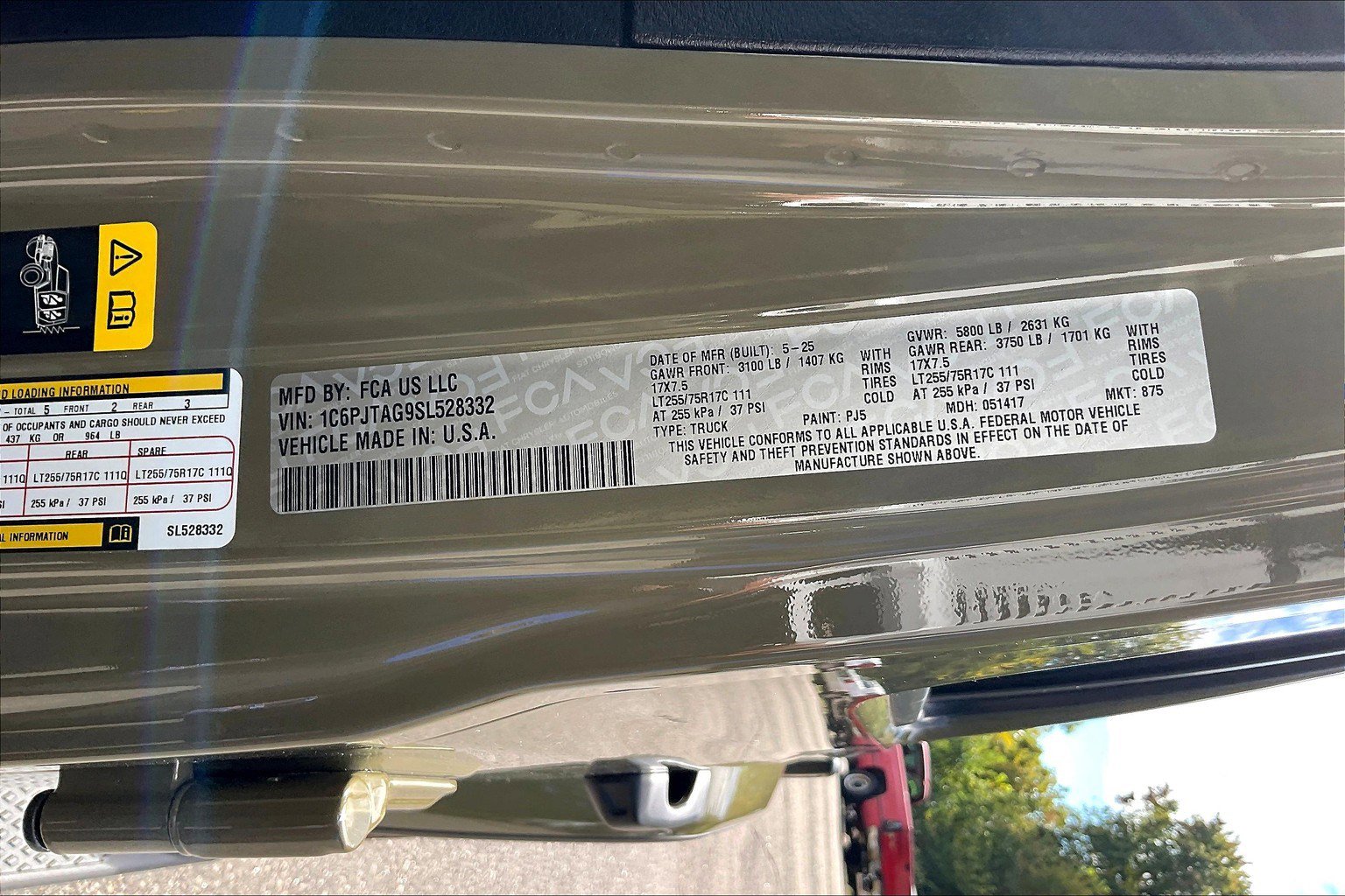 Certified 2025 Jeep Gladiator Sport image 28