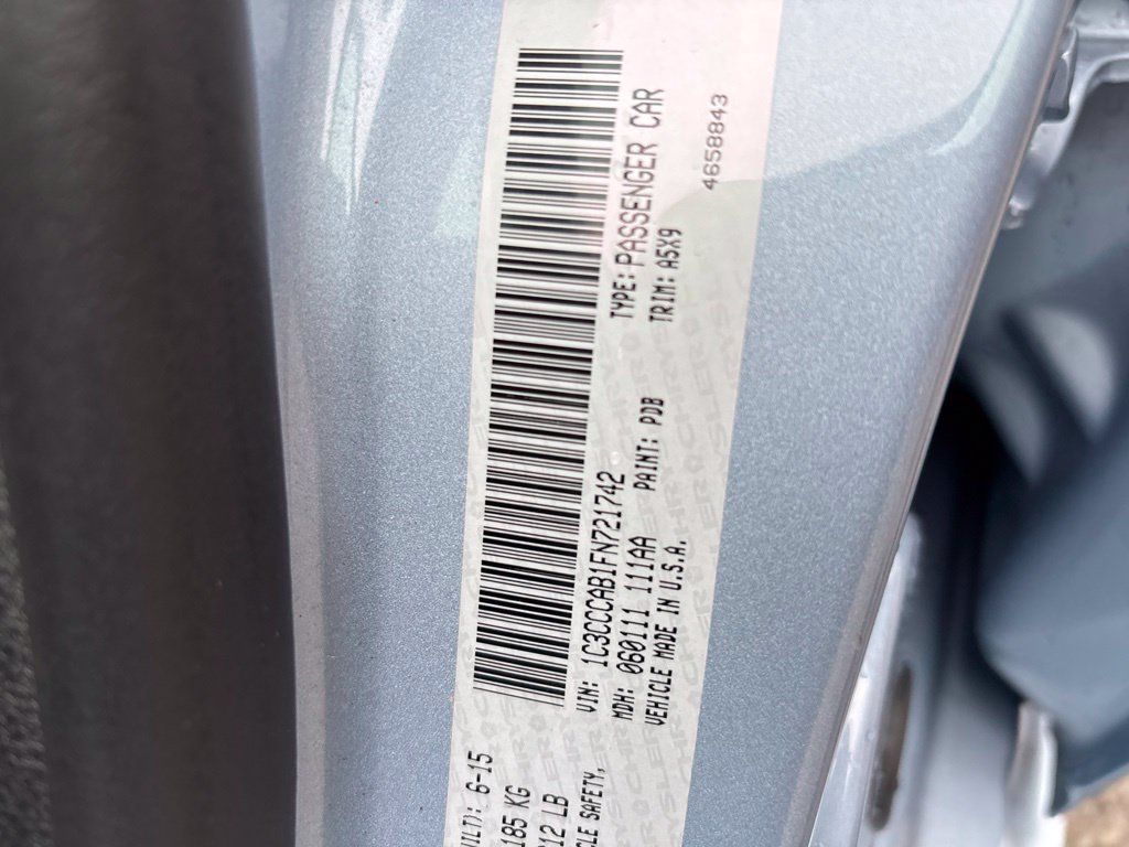 Used 2015 Chrysler 200 Limited w/ Convenience Group FWD image 9