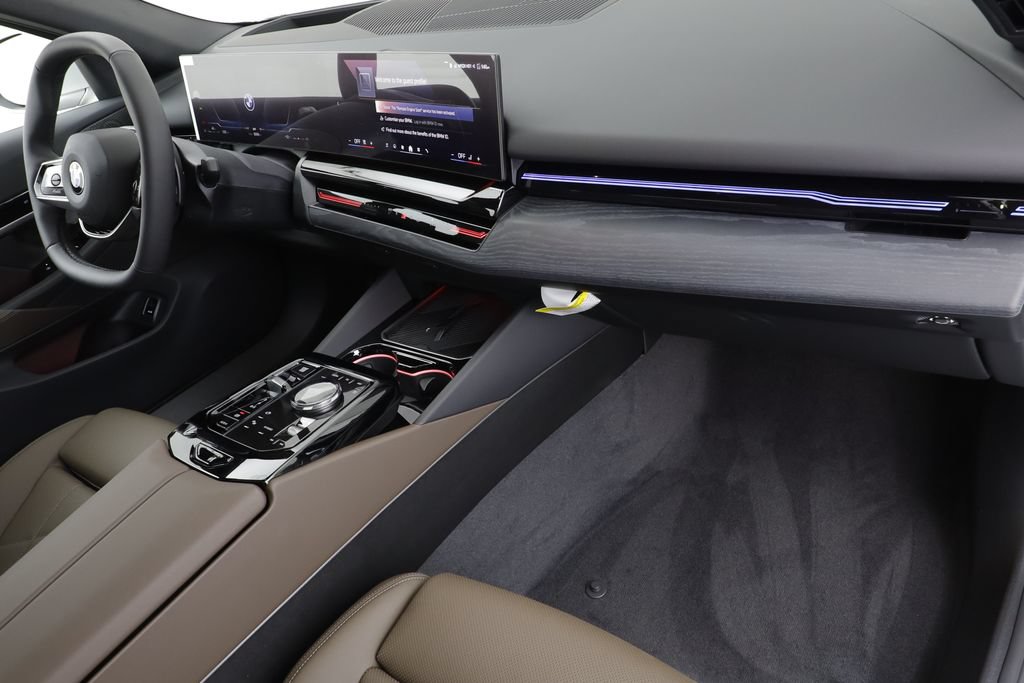 New 2026 BMW 530i xDrive w/ Premium Package AWD/4WD image 22