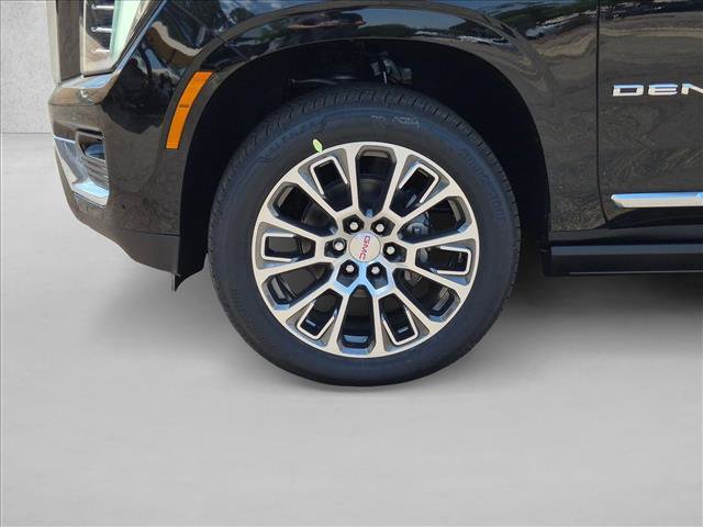 New 2026 GMC Yukon XL Denali w/ Sun & Power Step Package AWD/4WD image 10