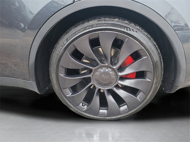 Used 2024 Tesla Model Y Performance image 12