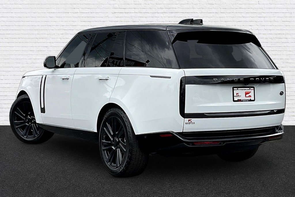 Used 2023 Land Rover Range Rover SE AWD/4WD image 4