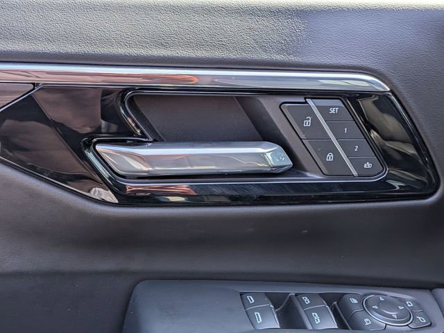 Used 2025 Chevrolet Tahoe Premier image 13