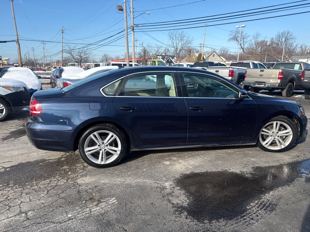 Used 2015 Volkswagen Passat TDI SE image 4