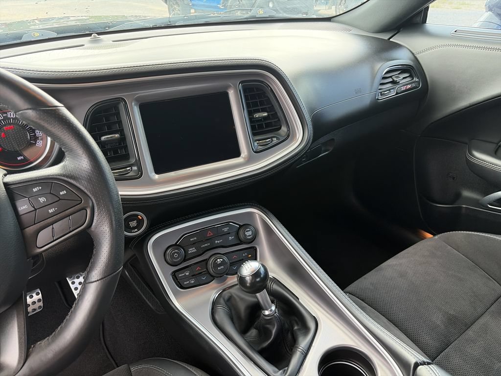 Used 2022 Dodge Challenger R/T Scat Pack RWD image 16