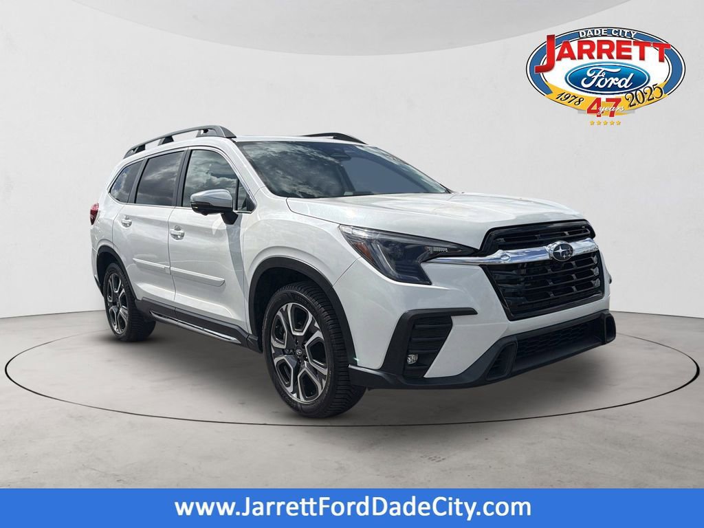Used 2023 Subaru Ascent Limited w/ Technology Package AWD/4WD image 1
