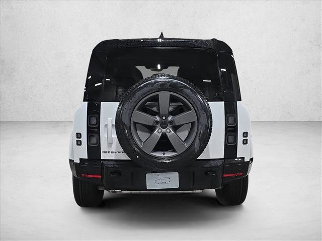 New 2026 Land Rover Defender 110 X-Dynamic SE image 6