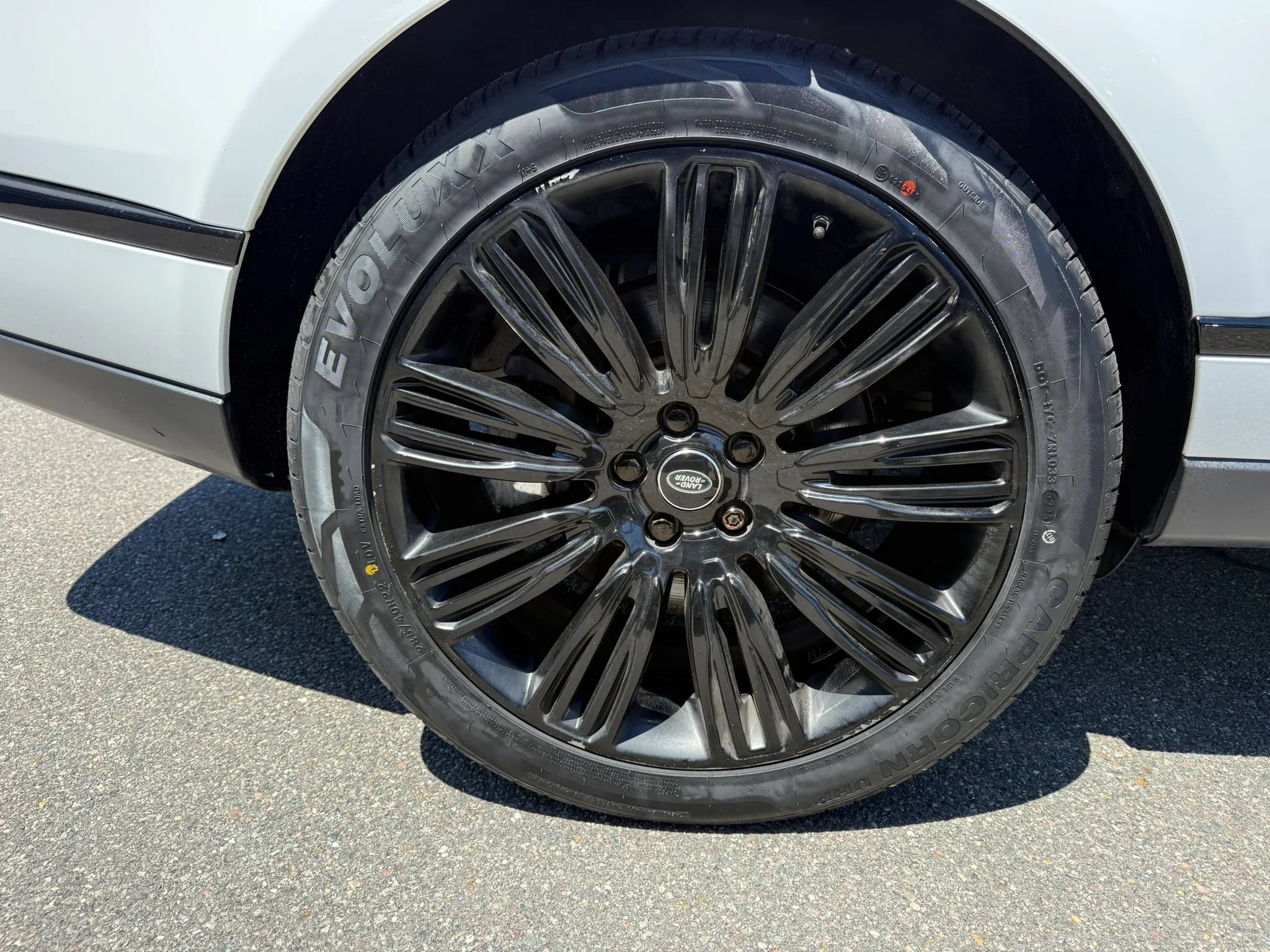 Used 2019 Land Rover Range Rover HSE AWD/4WD image 26