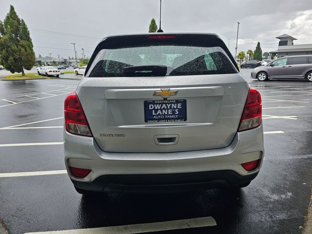 Used 2018 Chevrolet Trax LS AWD/4WD image 4