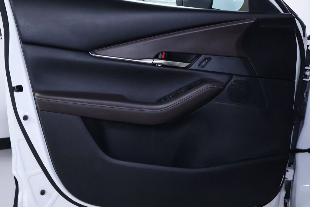 Used 2022 MAZDA CX-30 AWD 2.5 S w/ Premium Package image 13