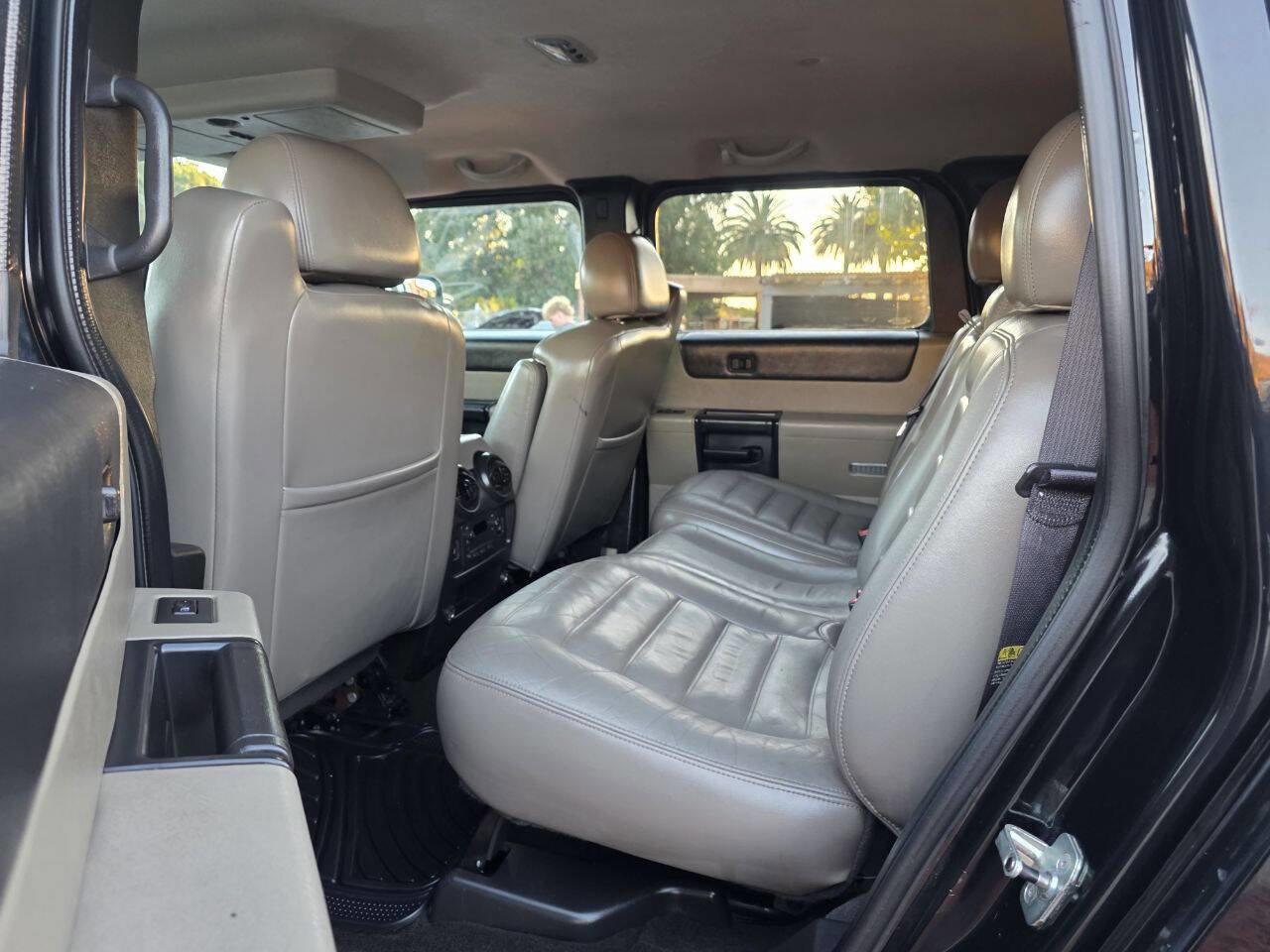 Used 2005 HUMMER H2 image 12
