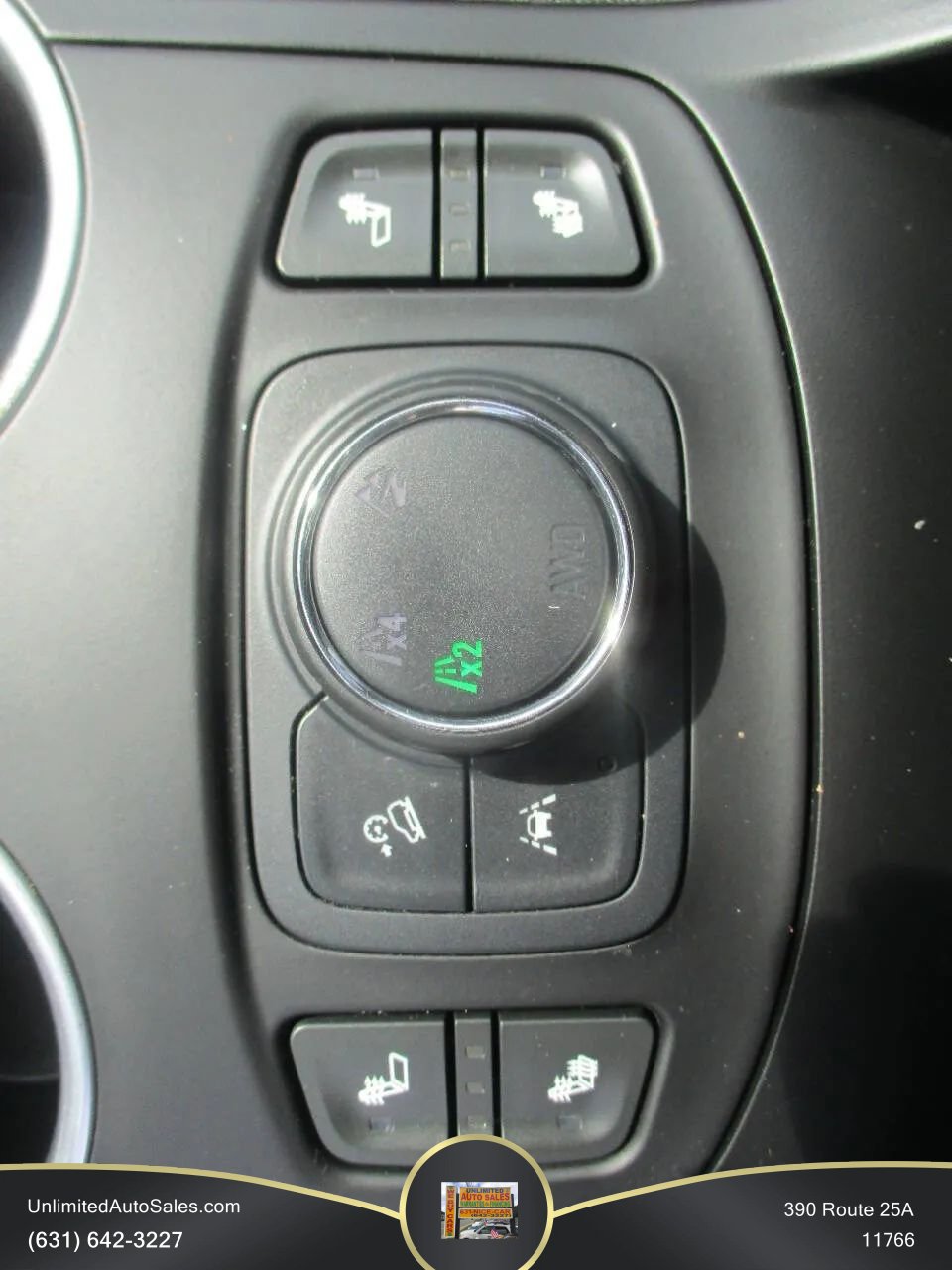 Used 2020 GMC Terrain SLT w/ Preferred Package AWD/4WD image 11