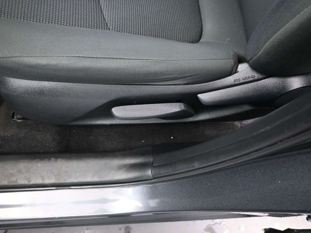Used 2021 Toyota RAV4 LE w/ Carpet Mat Package (TMS) image 19