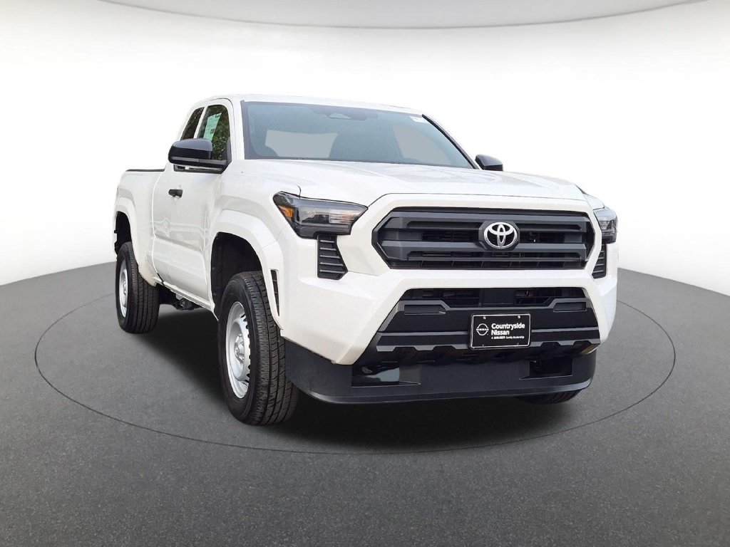 Used 2025 Toyota Tacoma SR RWD image 3