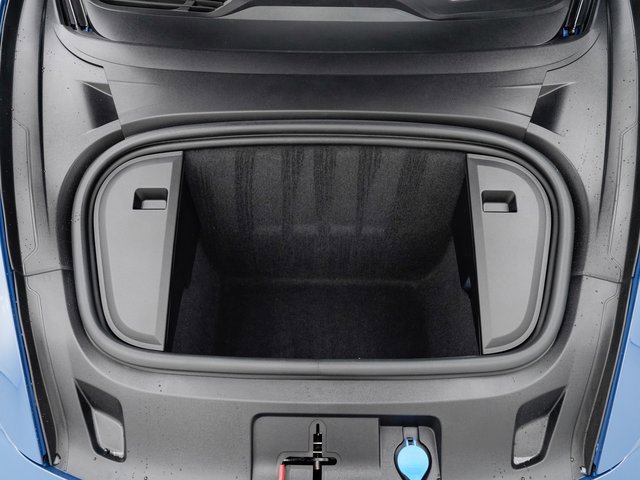 Used 2023 Porsche Taycan image 25