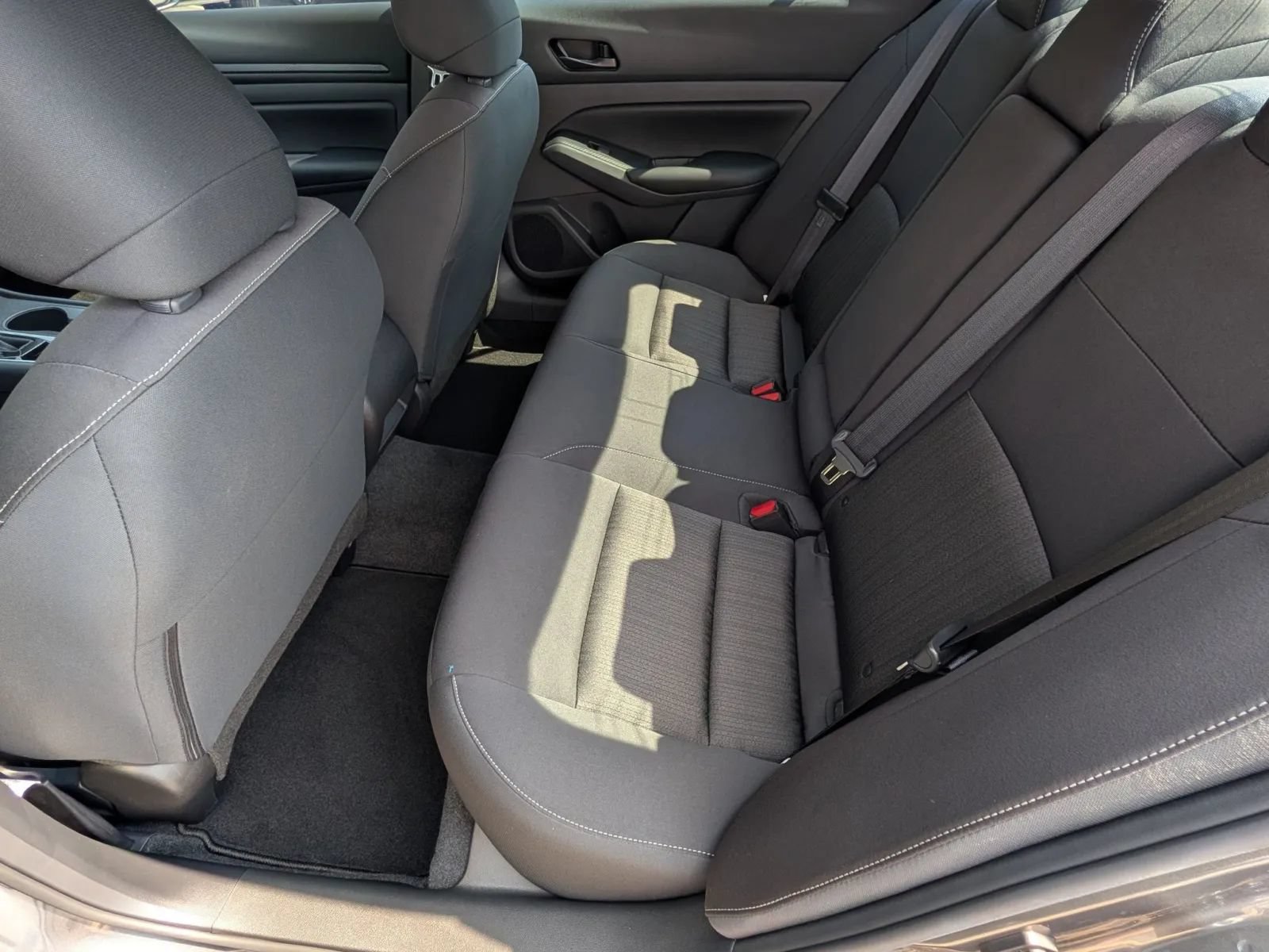 Used 2025 Nissan Altima 2.5 S FWD image 17