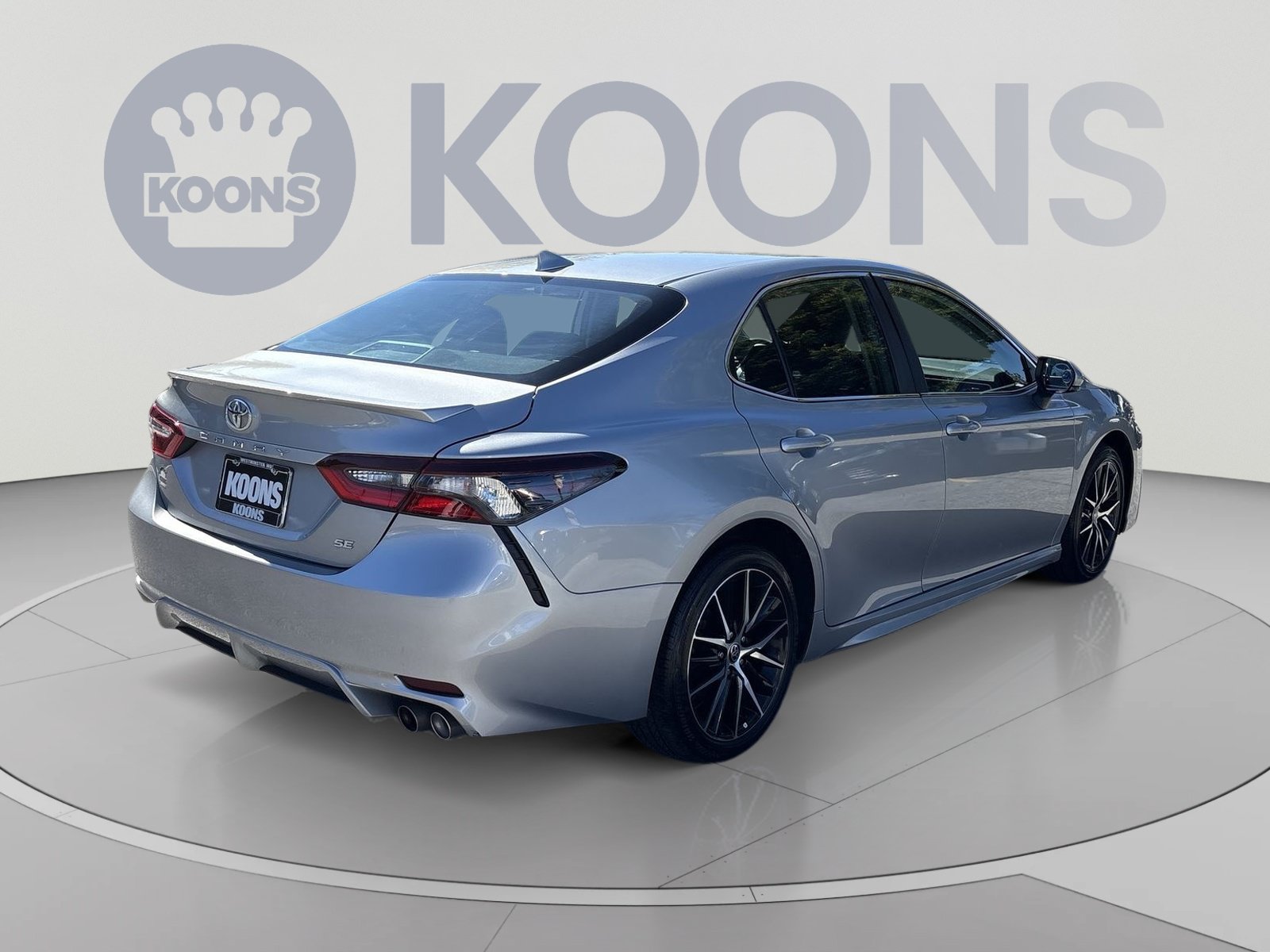 Used 2024 Toyota Camry SE FWD image 7