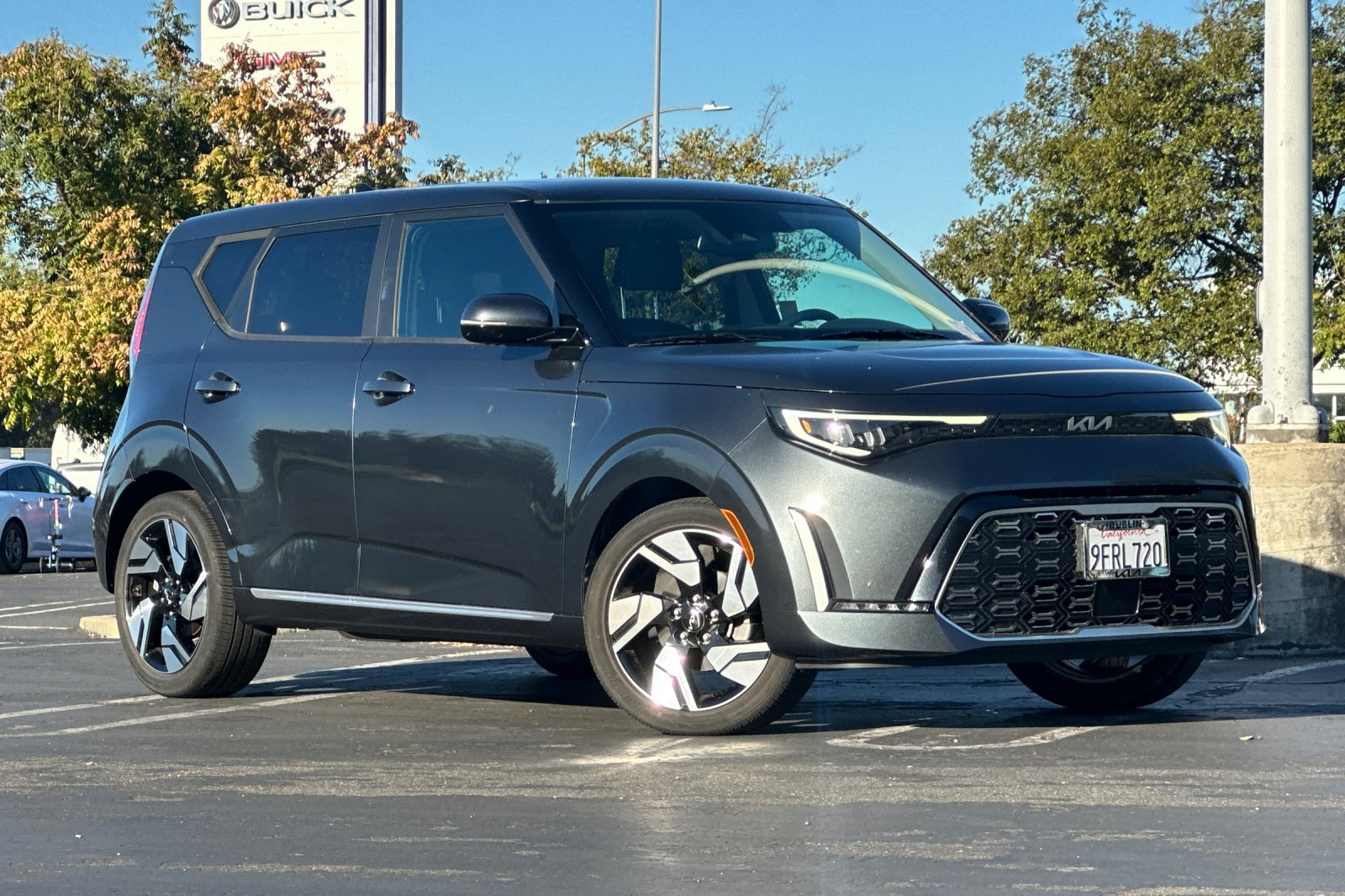 Used 2023 Kia Soul GT-Line w/ GT-Line Technology Package FWD image 2