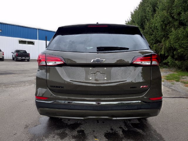Used 2023 Chevrolet Equinox RS w/ LPO, Floor Liner Package AWD/4WD image 3