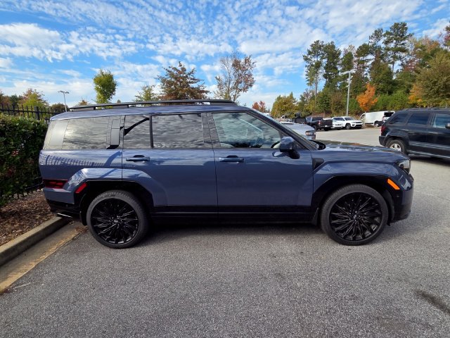 Used 2025 Hyundai Santa Fe Calligraphy AWD/4WD image 3