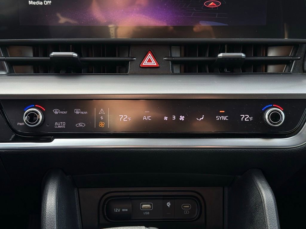 Certified 2023 Kia Sportage EX image 33