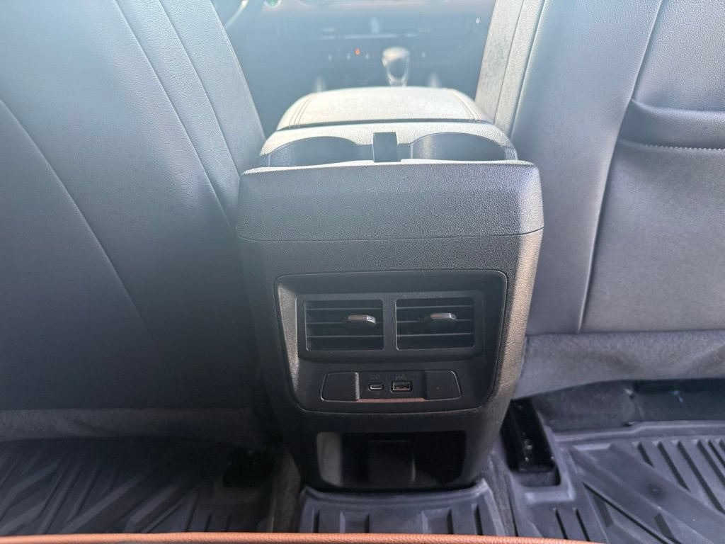 Used 2024 GMC Canyon AT4 w/ Technology Package AWD/4WD image 15