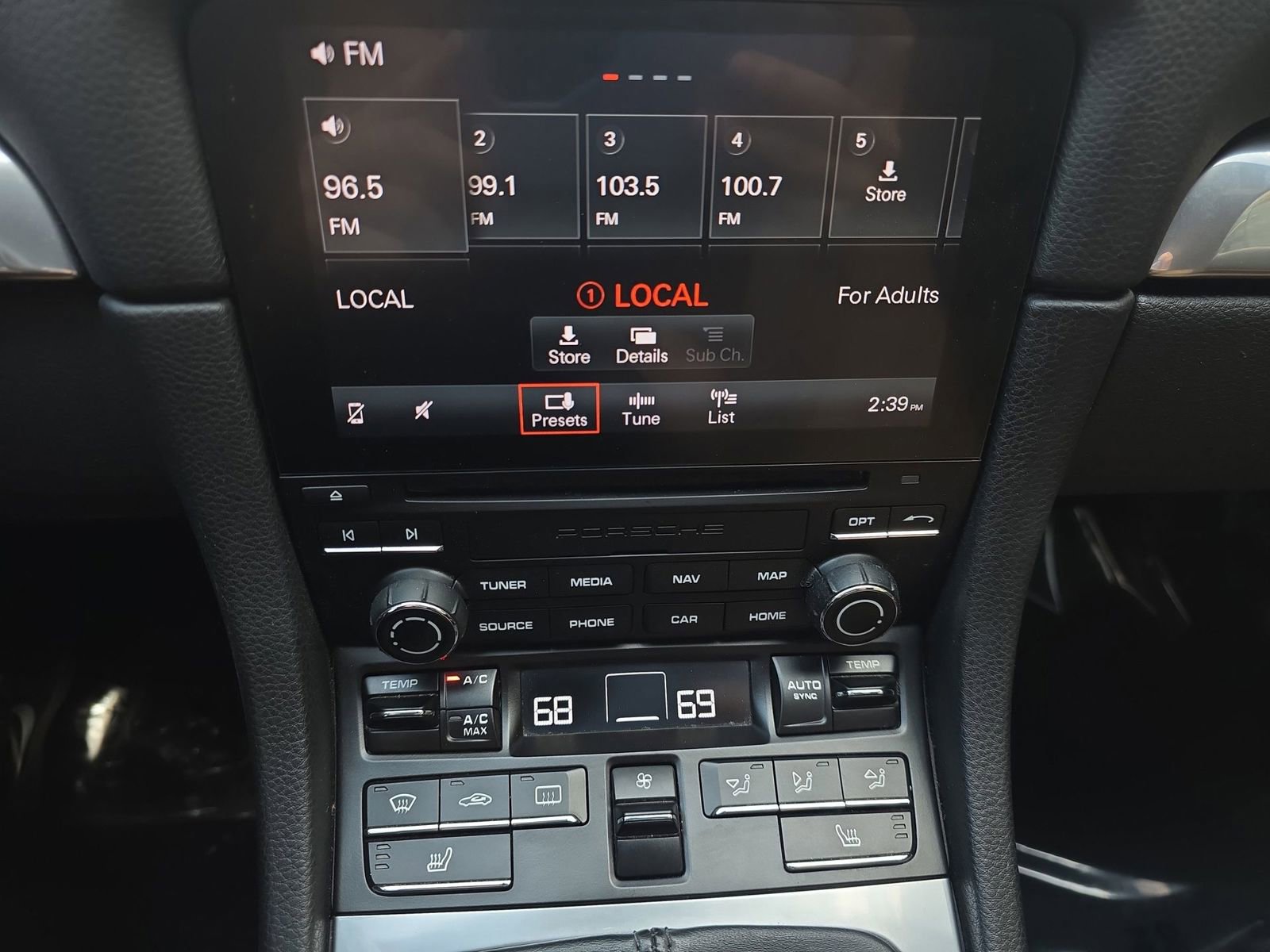 Used 2019 Porsche 718 Boxster RWD image 18