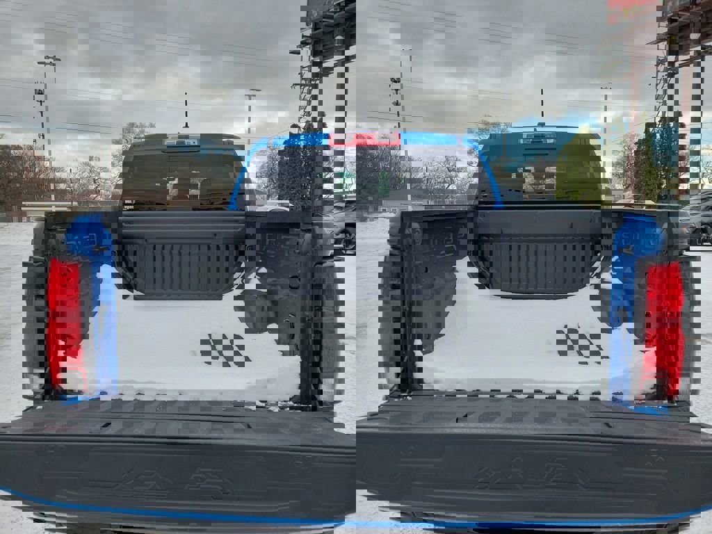 Used 2023 Chevrolet Colorado Z71 w/ Z71 Convenience Package 2 image 7