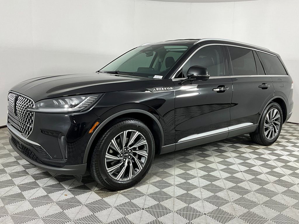 Used 2026 Lincoln Aviator 2WD image 1