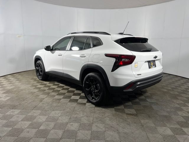 New 2026 Chevrolet Trax LT w/ Driver Confidence Package FWD image 4