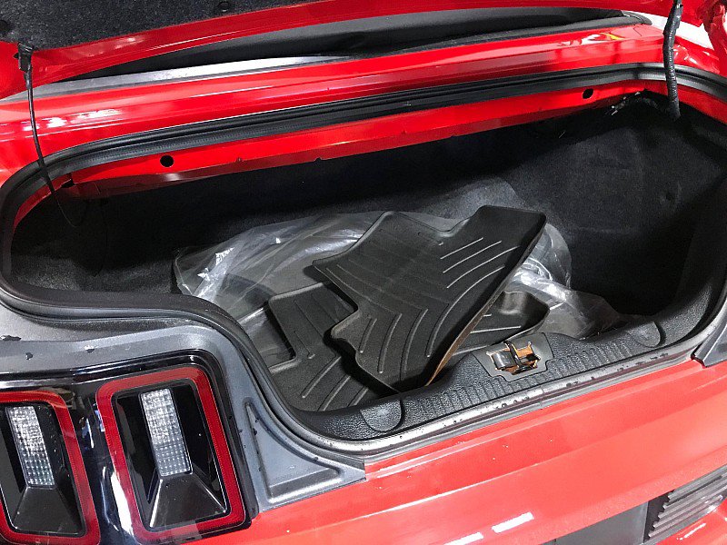 Used 2013 Ford Mustang GT Premium RWD image 34