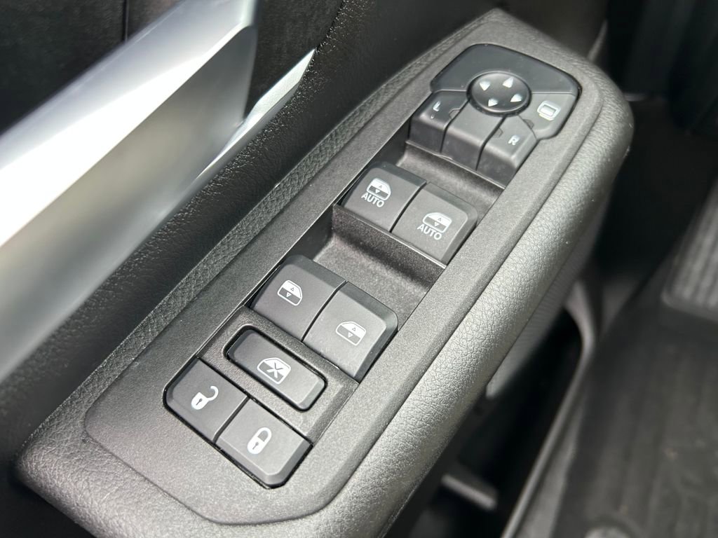 Certified 2025 RAM 1500 Big Horn image 16