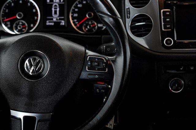 Used 2013 Volkswagen Tiguan SE AWD/4WD image 15