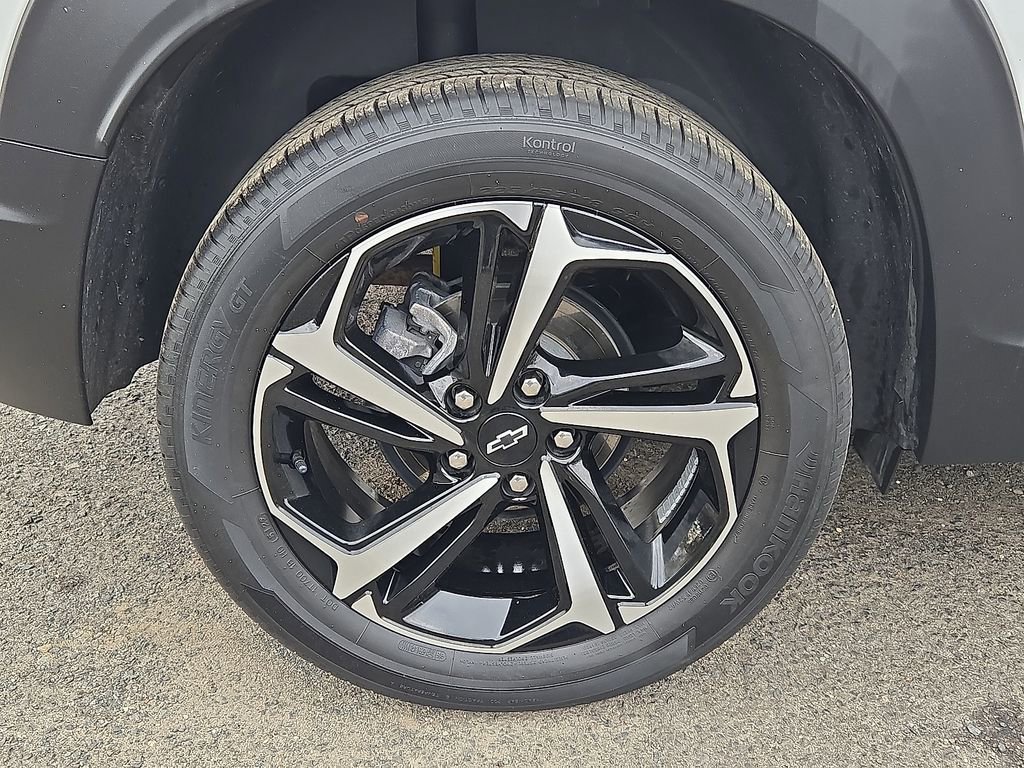 Used 2023 Chevrolet TrailBlazer RS w/ Convenience Package image 10
