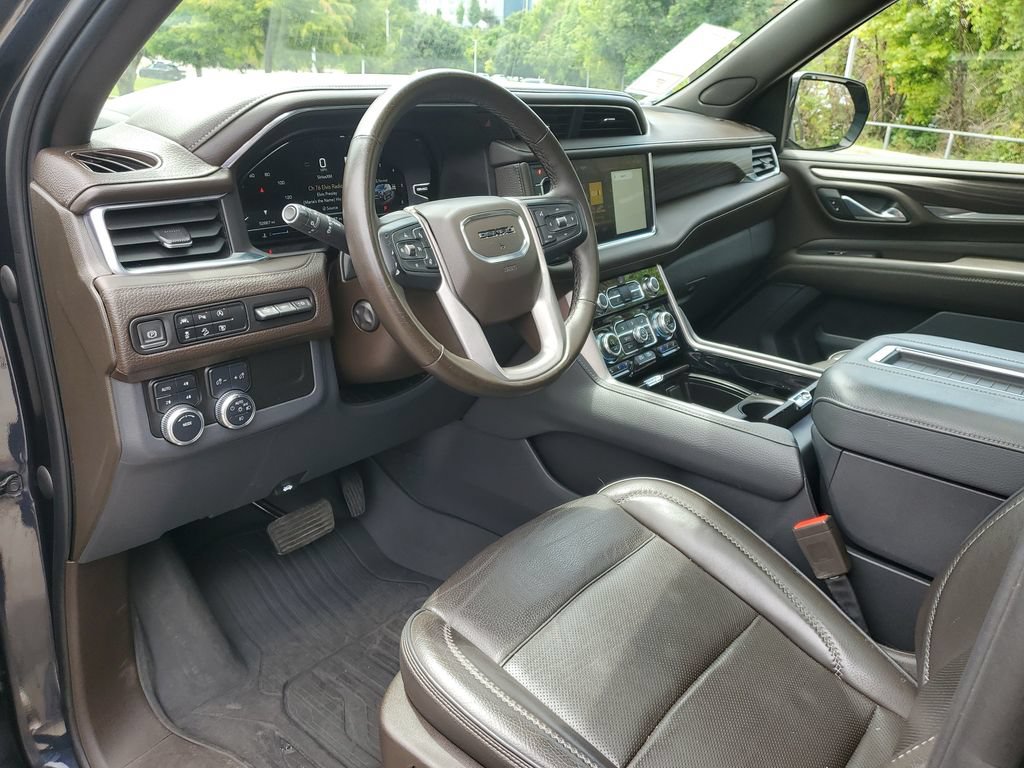 Used 2023 GMC Yukon XL Denali AWD/4WD image 21