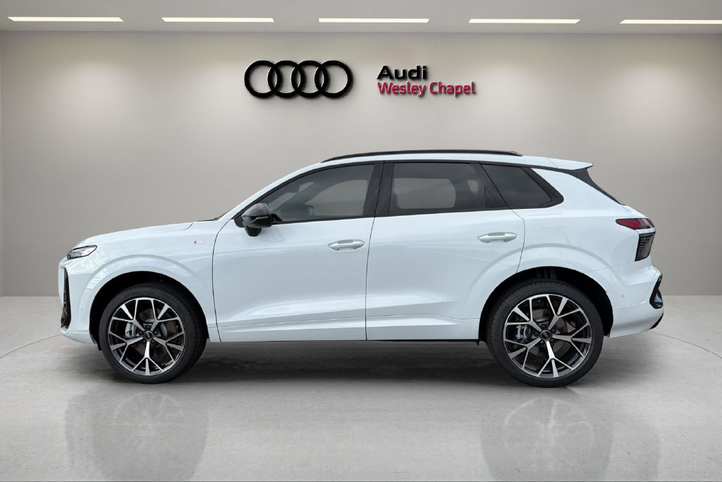 New 2026 Audi Q3 quattro 2.0T AWD/4WD image 2