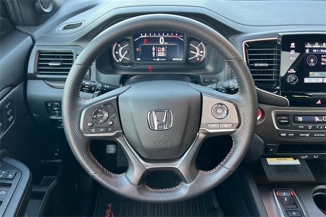 Used 2023 Honda Passport TrailSport image 16