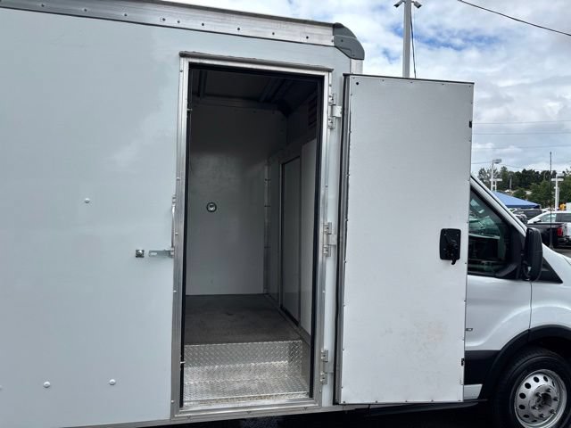 Used 2023 Ford Transit 350 DRW RWD image 26