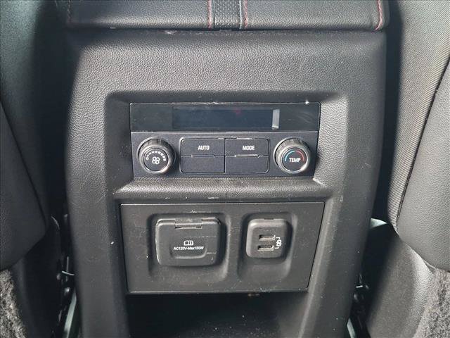 Used 2022 Chevrolet Traverse RS FWD image 17