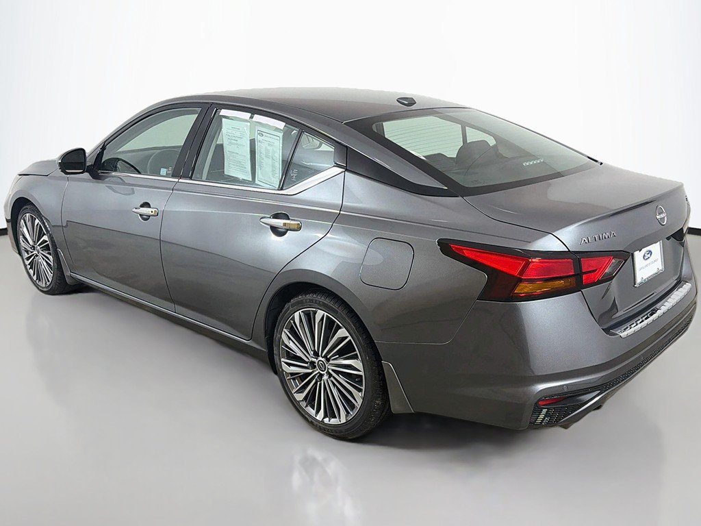 Used 2023 Nissan Altima 2.5 SL FWD image 9